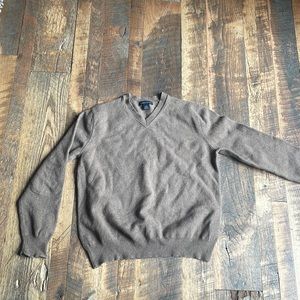 Cashmere light sweater